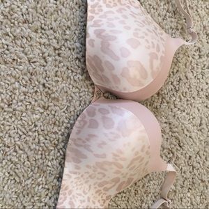 Light pink floral bra by Victoria Secret